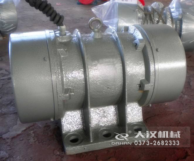 VB振動電機是靠偏心塊的振動而造成的，振動源所以偏心塊的角度和大小是比較重要的。